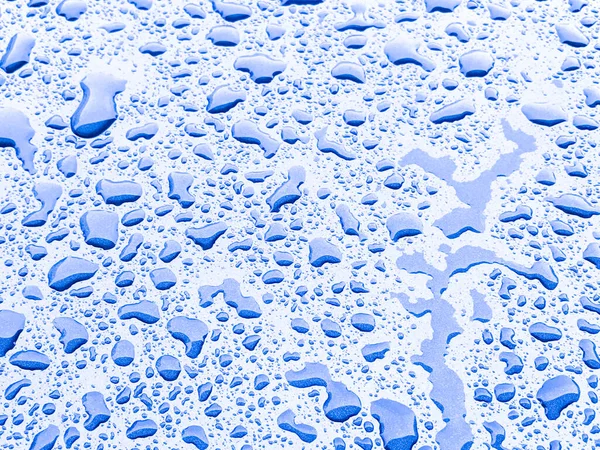 Gota Agua Sobre Fondo Azul — Foto de Stock