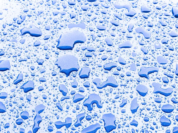 Gota Agua Sobre Fondo Azul — Foto de Stock