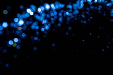 siyah arka plan üzerinde renkli bokeh