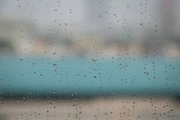 Goccia Acqua Sul Vetro Della Finestra Terra Nera — Foto Stock