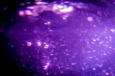 siyah arka plan üzerine soyut bokeh