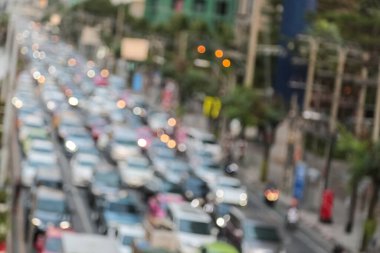 Büyük şehir işletmelerinde trafik sıkışıklığının soyut arkaplan bulanıklığı