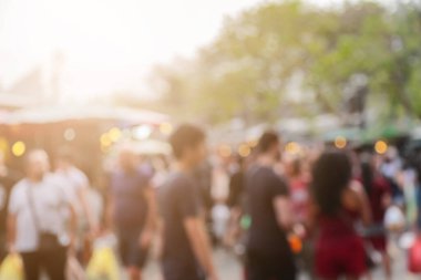 Hafta sonu pazar geçmişinde insan ve çevre bulanıklığı