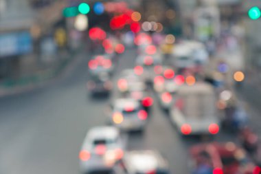 Trafik ışığı arka plan ile şehirde trafik sıkışıklığı Bulanıklığı