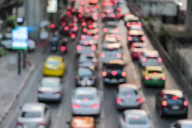 Büyük şehir işletmelerinde trafik sıkışıklığının soyut arkaplan bulanıklığı