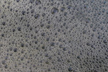 Su arkaplanından baloncuğu kapat