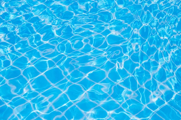 Refléter Les Vagues Dans Fond Piscine Bleue — Photo