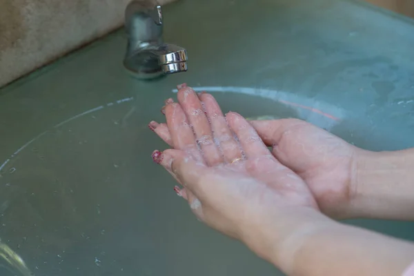 Women Wash Hands Properly Eating Water Tap — Stock Photo, Image