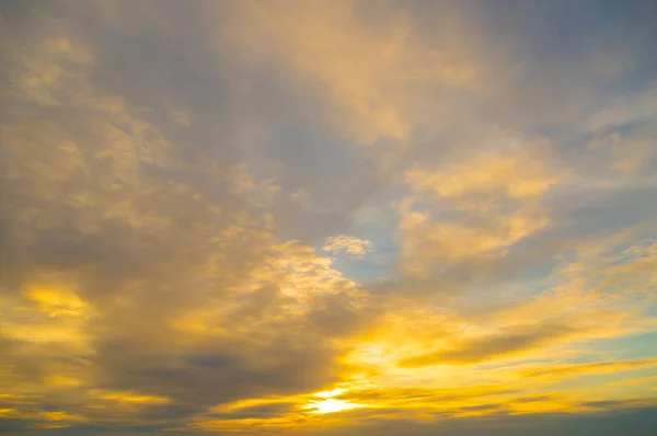 Céu Nuvens Momento Dourado Natureza Fundo — Fotografia de Stock