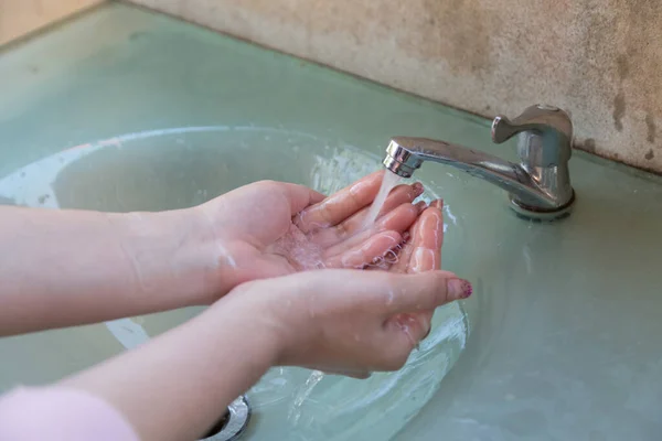 Women Wash Hands Properly Eating Water Tap — Stock Photo, Image