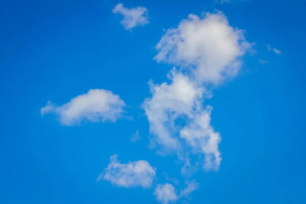 Ηλιόλουστη Μέρα Φόντο Bluesky Και Σύννεφο Φύσης — Φωτογραφία Αρχείου