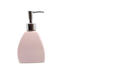 Beyaz zemin üzerinde modern seramik sıvı sabun şişesi