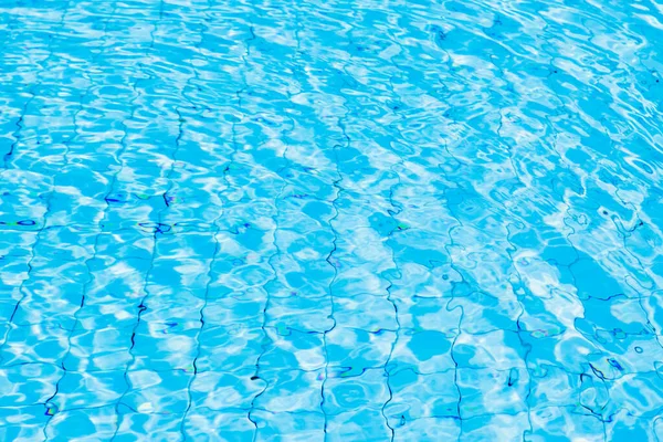 Blauwe Rijpe Water Reflectie Het Zwembad Achtergrond — Stockfoto