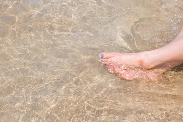 Women Feet Nailed Sea Nature Background — Stok fotoğraf