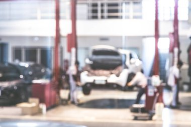 Servis merkezinin arkaplanındaki mesafeyi onarmak ve kontrol etmek için Görüntü Araçları