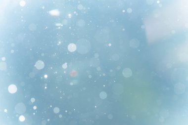 Fantezi soyut bulanık mavi ışık bokeh renkli parlak arka plan kullanımı