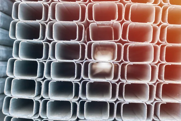 İnşaat alanında çelik malzeme, inşaat için çelik kutu.