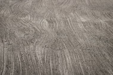 Kalıplı pürüzlü alçı arkaplan ile işlenmiş duvar