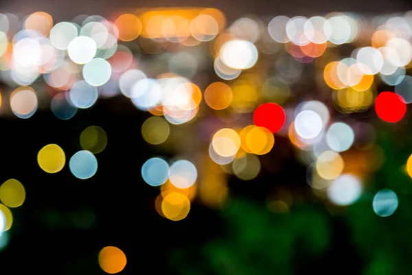 Unschärfe Defokussiert Bokeh Des Lichts Der Stadt Mit Dunklem Hintergrund — Stockfoto