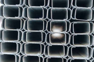 İnşaat alanında çelik malzeme, inşaat için çelik kutu.