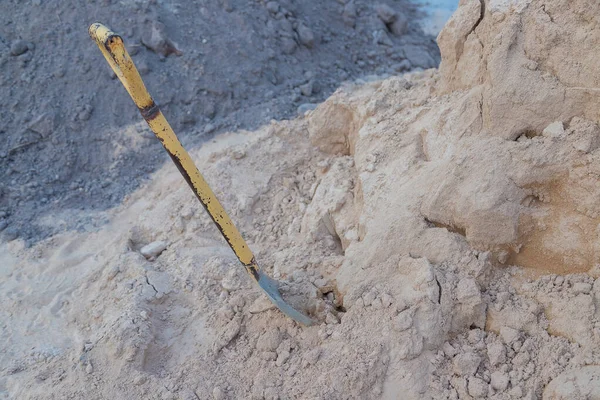 Sand Pile Construction Shovel — стоковое фото