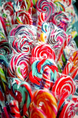 renkli tatlı lolipop