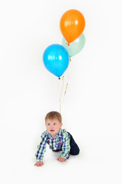 カラフルな風船と少年 — ストック写真