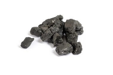 Beyaz arka plan üzerinde kömür