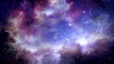 Gerçekçi nebula ve parlayan yıldızlarla dolu bir arka plan. Evren yıldızlarla, bulutsuyla ve galaksi konseptiyle dolu..