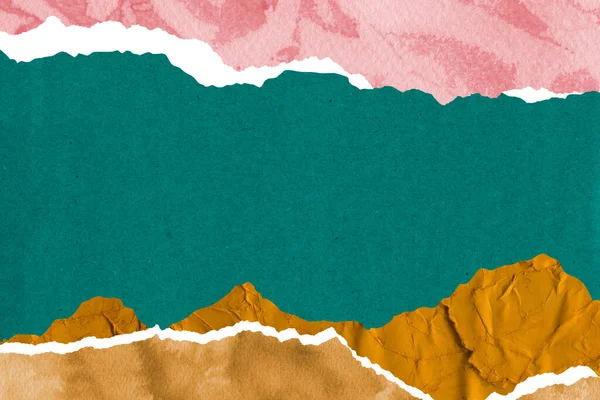 Kağıt kesiği arka plan. Eski grunge yırtılmış vintage kolaj posterleri. Eski grunge yırtılmış vintage kolaj posterleri buruşmuş kağıt yüzey dokusu arka plan pankartı.