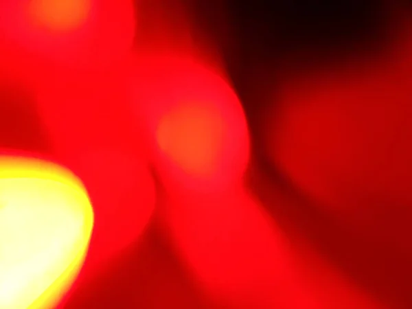 実際のレンズフレアライトは 写真編集のためにオーバーレイをリークします フィルムテクスチャ実際のレンズフレアは オーバーレイのためのガラス効果を介して 写真オーバーレイ用のクリスタルライトリーク効果 明るい赤オレンジプリズムレンズフレアボケ — ストック写真