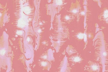 Modern duvar boyası tasarımı. Soyut çok renkli ıslak beton arka plan. Serbest stil ve el yapımı model arkaplanı. Boya istasyonunun duvar boyası. Resim yaptıktan sonra arta kalan boyalar. Sıvı mermer resim