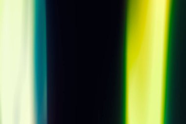 Prizma ışığı arka planda film kaplaması sızdırır. Gökkuşağı çok renkli doymuş efektli film örtüsü. Fotoğraf düzenleme için çok renkli ışık, mercek fişeği kaplamasını sızdırır. Yüksek Çözünürlüklü Mercek Işık sızıntısı Hafif Efekt Arka plan Dokusunu Örtüyor.