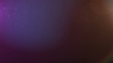 Sinematik görüntüler için Amorfik Gerçekçi ve Organik Kamera Işık Sızıntıları ve Geçişler. Optik mercek patlaması, Işık sızıntısı, Stüdyo alevi, yanıp sönen ışıklar, doğal lamba ışığı efekti.