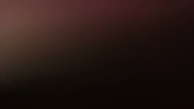 Sinematik görüntüler için Amorfik Gerçekçi ve Organik Kamera Işık Sızıntıları ve Geçişler. Optik mercek patlaması, Işık sızıntısı, Stüdyo alevi, yanıp sönen ışıklar, doğal lamba ışığı efekti.