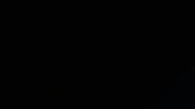 Amorfik mor gerçekçi ve organik kamera ışık sızıntıları ve sinematik görüntüler için geçişler. Optik mercek patlaması, Işık sızıntısı, Stüdyo alevi, yanıp sönen ışıklar, doğal lamba ışığı efekti.