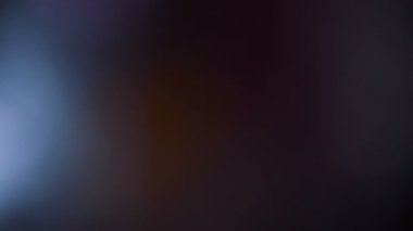 Mavi renkli, gerçek ve organik kamera. Sinema videoları için ışık sızıntısı var. Amorfik mavi gerçekçi ve organik kamera ışık sızıntıları ve sinematik görüntüler için geçişler. 