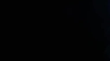 Amorfik mavi gerçekçi ve organik kamera ışık sızıntıları ve sinematik görüntüler için geçişler. Optik mercek patlaması, Işık sızıntısı, Stüdyo alevi, yanıp sönen ışıklar, doğal lamba ışığı efekti.