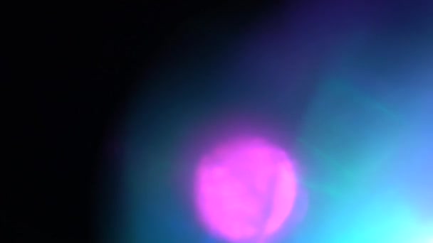 フォーマル マゼンタ リアルで有機的なカメラ ライト リークと映画的な映像のためのトランジション 光学レンズフレア 光漏れ スタジオフレア フラッシュライト 自然光ランプ光線効果 — ストック動画