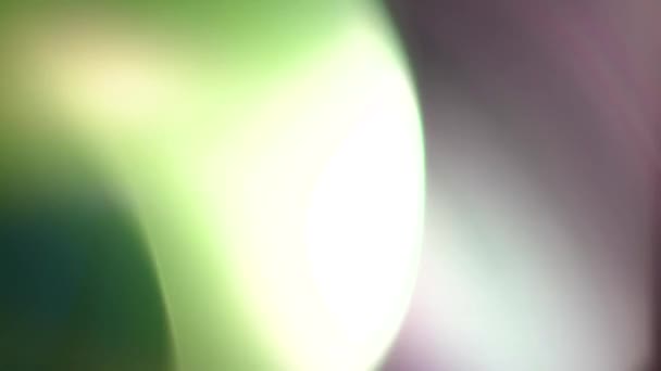 非形式化的绿色现实主义和有机相机的光泄漏和电影镜头的过渡 光学透镜照明弹 发光灯 演播室照明灯 闪光灯 自然照明灯的效果 — 图库视频影像