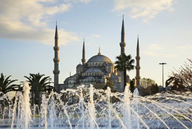 İstanbul 'daki Sultan Ahmed Camii (Mavi Cami). Türkiye