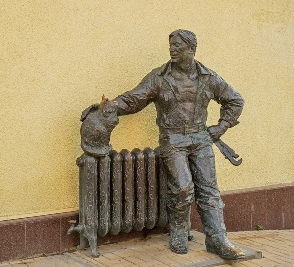 Monument Voor Loodgieterswerk Met Kat Bij Cathedral Lane Rostov Don — Stockfoto