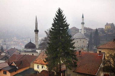 Travnik 'in panoramik manzarası. Bosna-Hersek