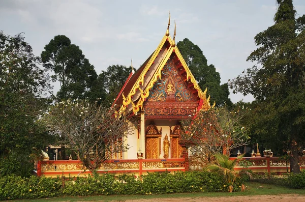 Templo Wat Mongkol Wararam Provincia Phuket Tailandia —  Fotos de Stock