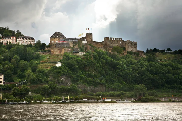 Замок Райнфельс Burg Rheinfels Сент Гоар Рейні Німеччина — стокове фото