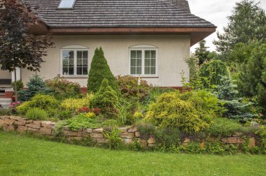 Urzedow Kasabası yakınlarındaki Bahçe 1. Polonya