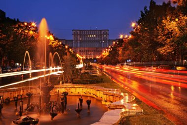 Bükreş 'teki Bulevardul Unirii (Birleşme Bulvarı). Romanya