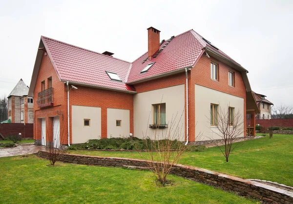 Modern House Drozdy Village Belarus — Fotografia de Stock