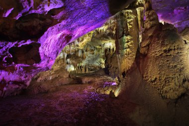 Prometheus (Kumistavi) mağarası Tskaltubo ve Kutaisi yakınlarında. Imereti bölgesi. Georgia