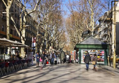 Barselona 'daki La Rambla Bulvarı. İspanya